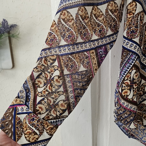 Rose + Olive Women’s Long Sleeve Button-Up Blouse Size Large, Multicolor - Picture 4 of 7